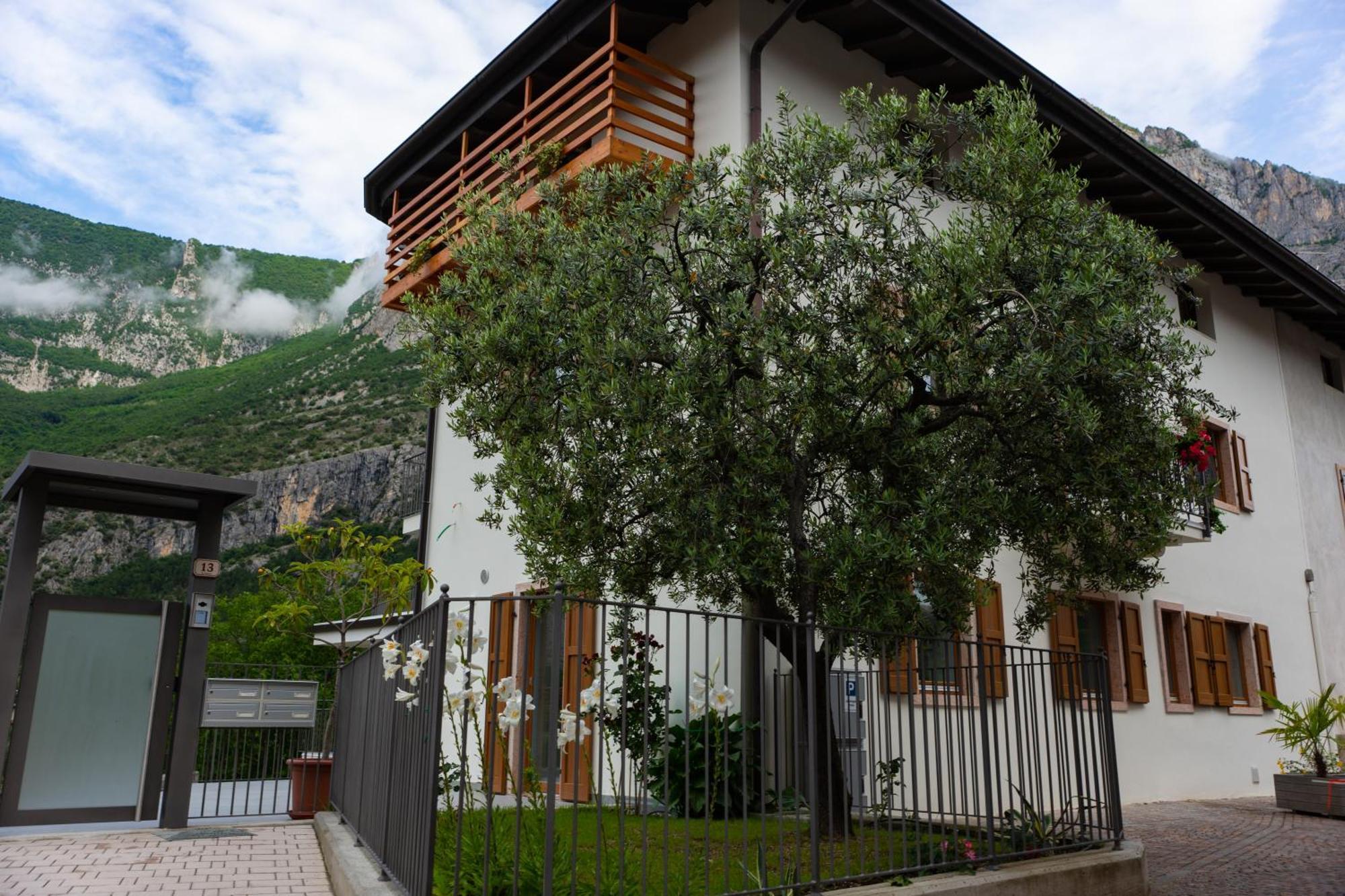 Casa Vacanza Torre ピエトラムラタ エクステリア 写真